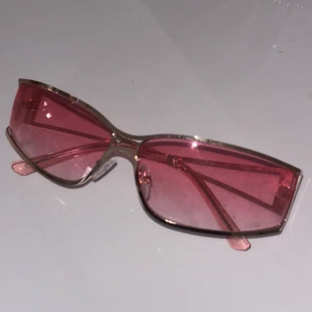 Stylish Pink Sunglasses